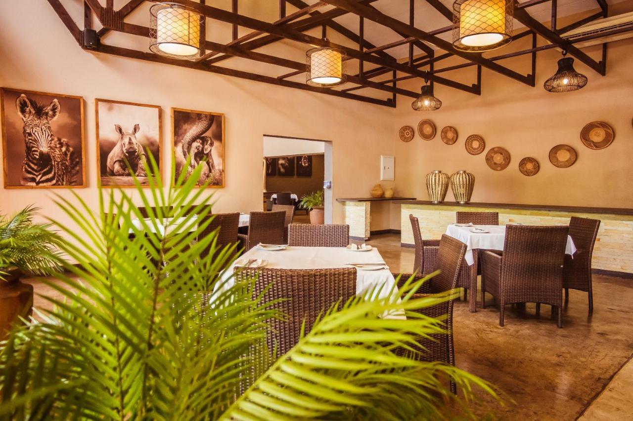 Bushveld Terrace Safari Hotel, Lodge & Spa Пгалаборва Екстер'єр фото